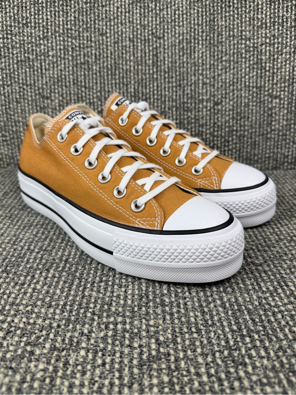 Converse Chuck Taylor All Star Lift Womens 8 Gingersnap Platform A11540F